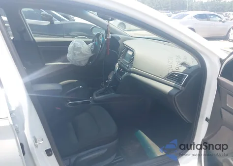 2017 Hyundai Elantra Value Edition из США, поврежденный, VIN 5NPD84LFXHH177395